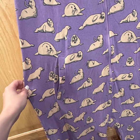 MeUndies Women's Seal Print Hooded Pajama Jumpsuit One Piece Sleepwear - Picture 8 of 11